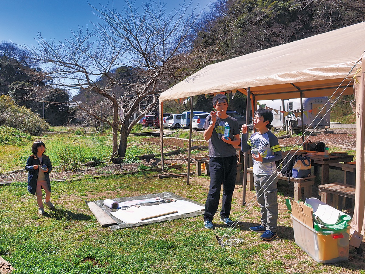 異世代が集い、思い思いに時間を過ごす＝ＳＹＯＫＵーＹＡＢＯ農園