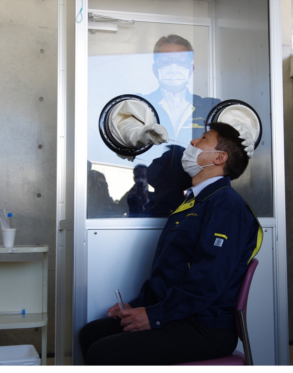 ｗｅｂ限定記事 屋外でｐｃｒ検査 上地市長 感染拡大を防ぐ 横須賀 タウンニュース