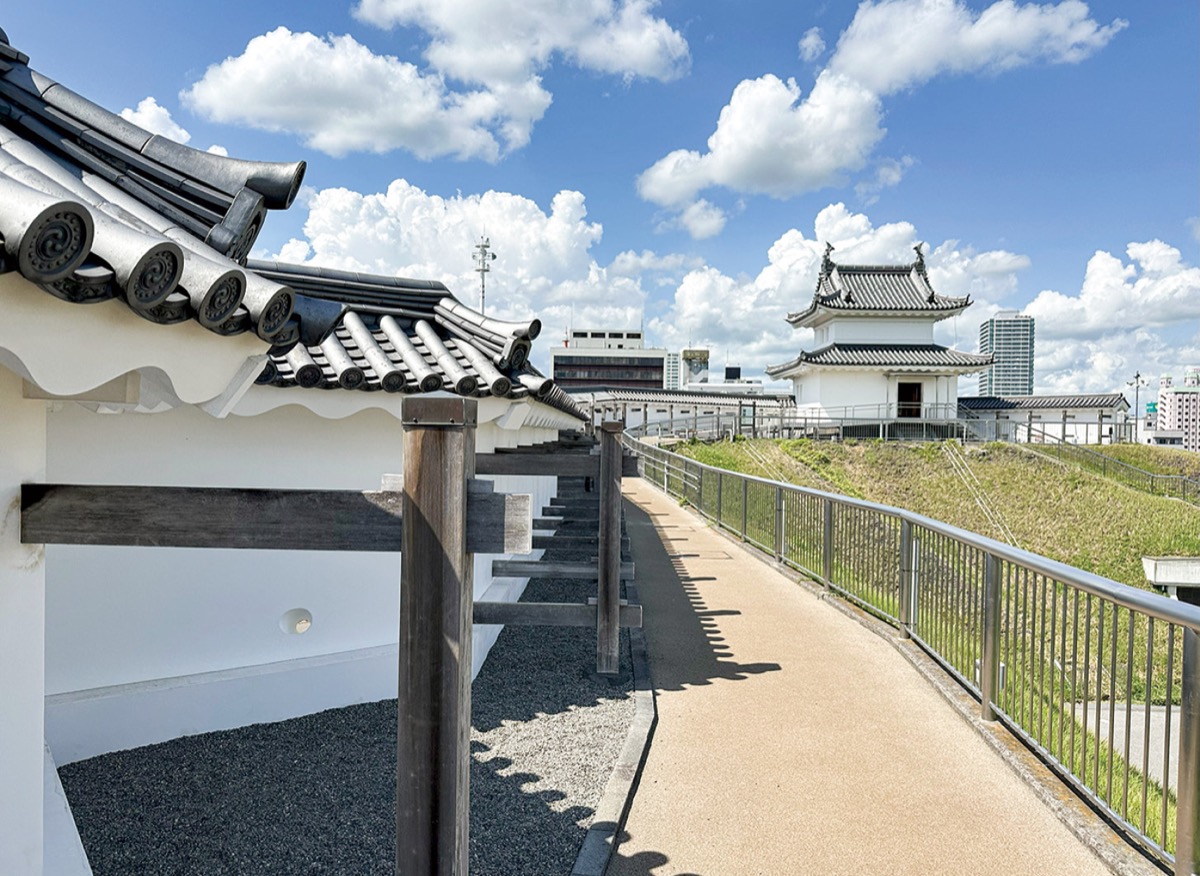 "海の隼"をあるく