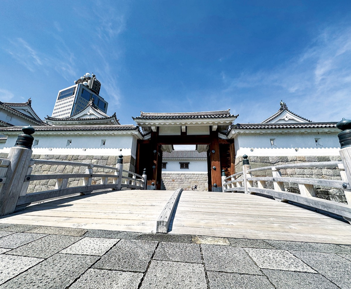 "海の隼"をあるく