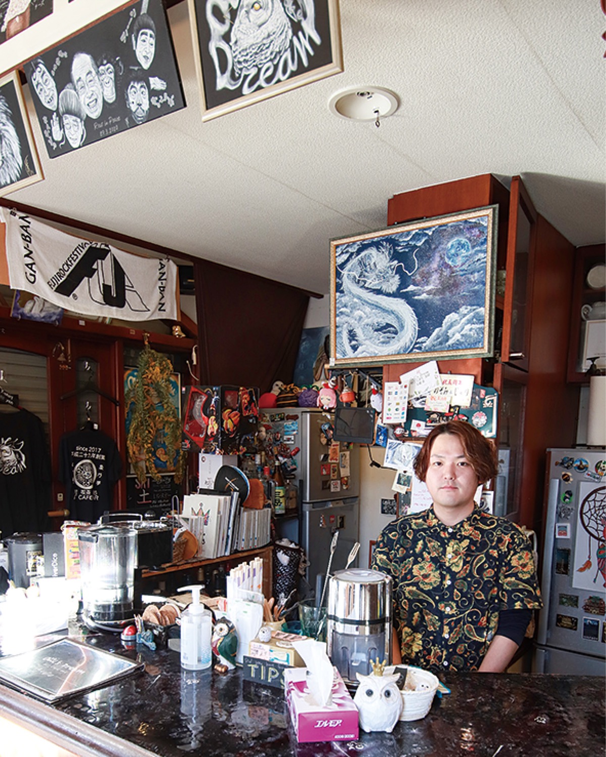 大賞が決まったアウルズドリーム店主の大川内さん