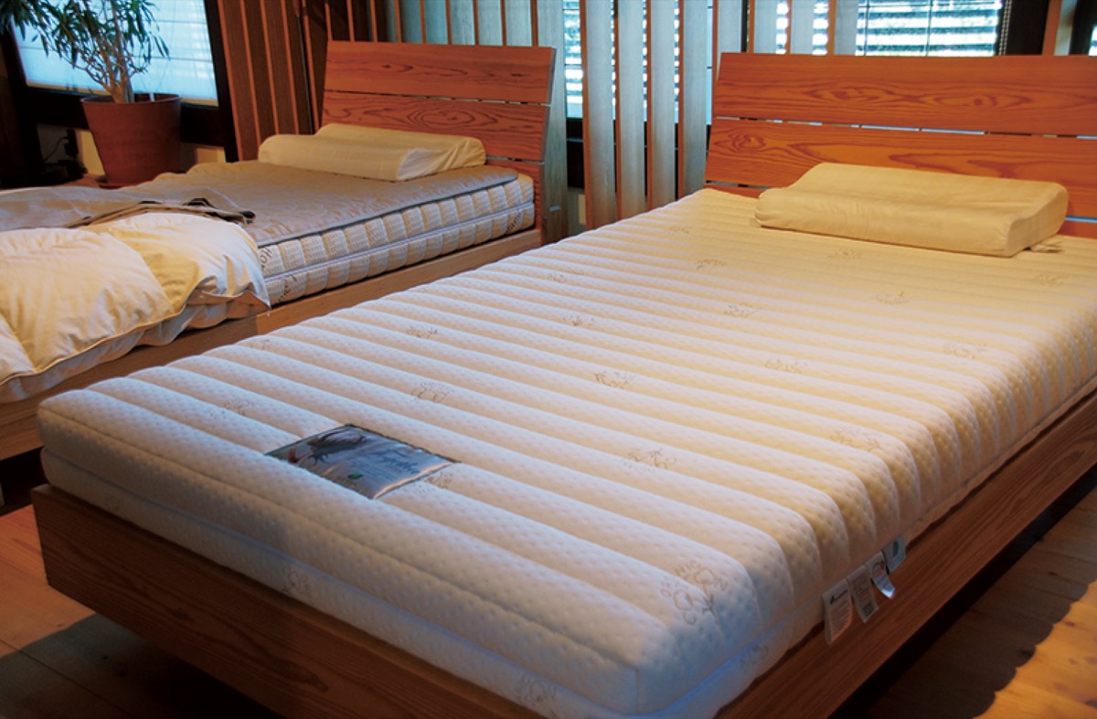 眠具商品を売り尽くし