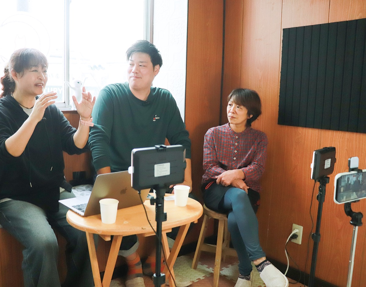 横須賀愛を語る”秘密基地”