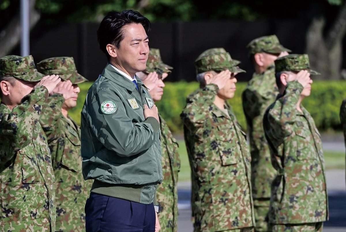 活動報告 横須賀出身の防衛大臣「誇りと責任」 防衛大臣・衆議院議員