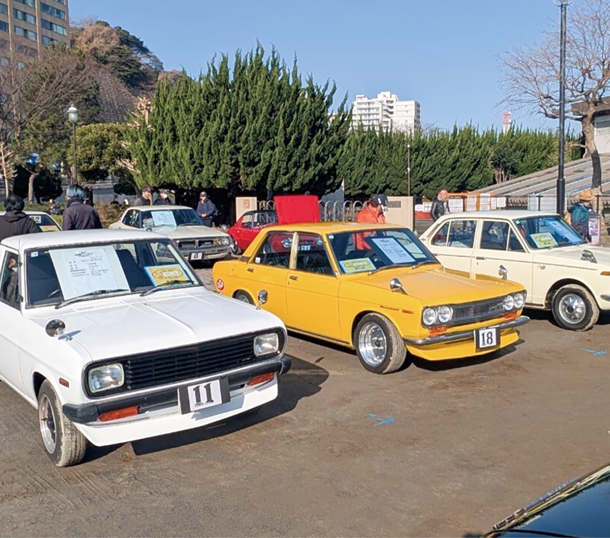 オーナー自慢の旧車が並ぶ（主催者提供）