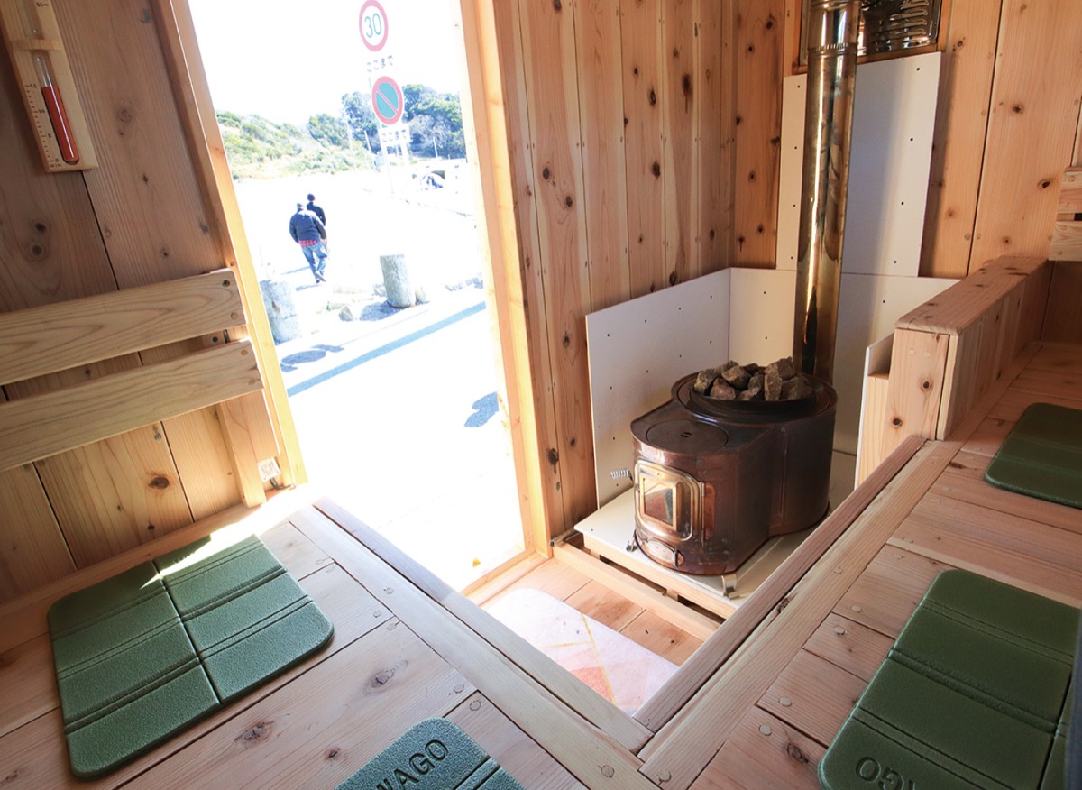 手づくり”サウナカー”発進 (写真3)