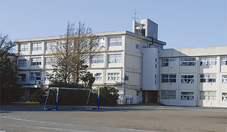 利活用の検討のひとつ三崎中学校の校舎