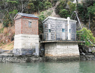 海から眺める歴史遺産