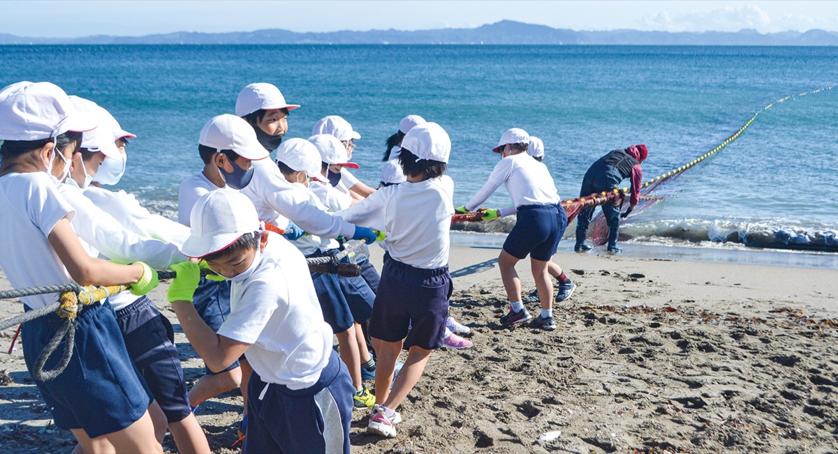 力合わせて「よいしょ」