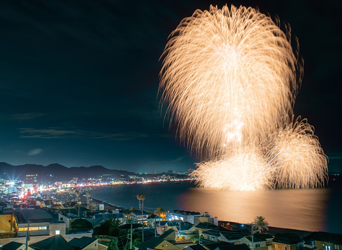 三浦海岸で待望の花火