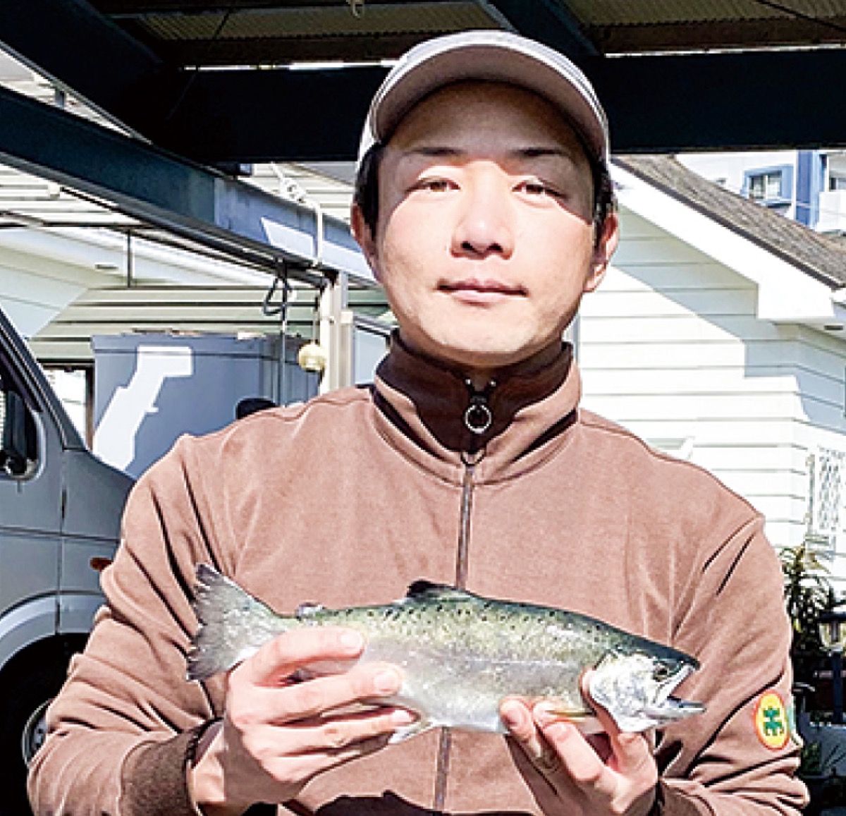 浦賀沖でサーモン養殖