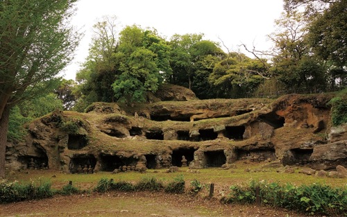 まんだら堂やぐら群