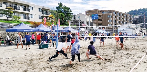 昨年の大会＝逗子バレーボール協会提供