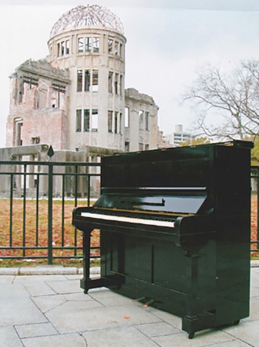 被爆ピアノのイメージ＝矢川ピアノ工房提供