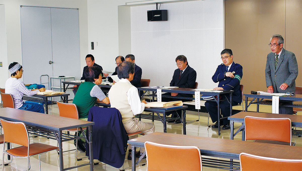 事前説明会に２陣営