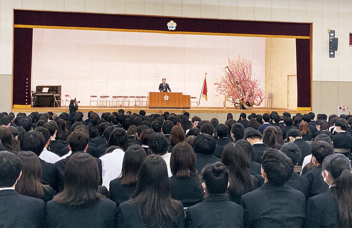 県立逗葉高校で完校式