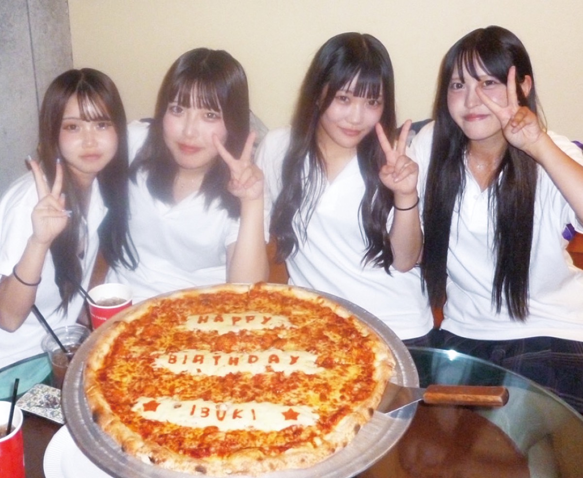 高校生が店切り盛り