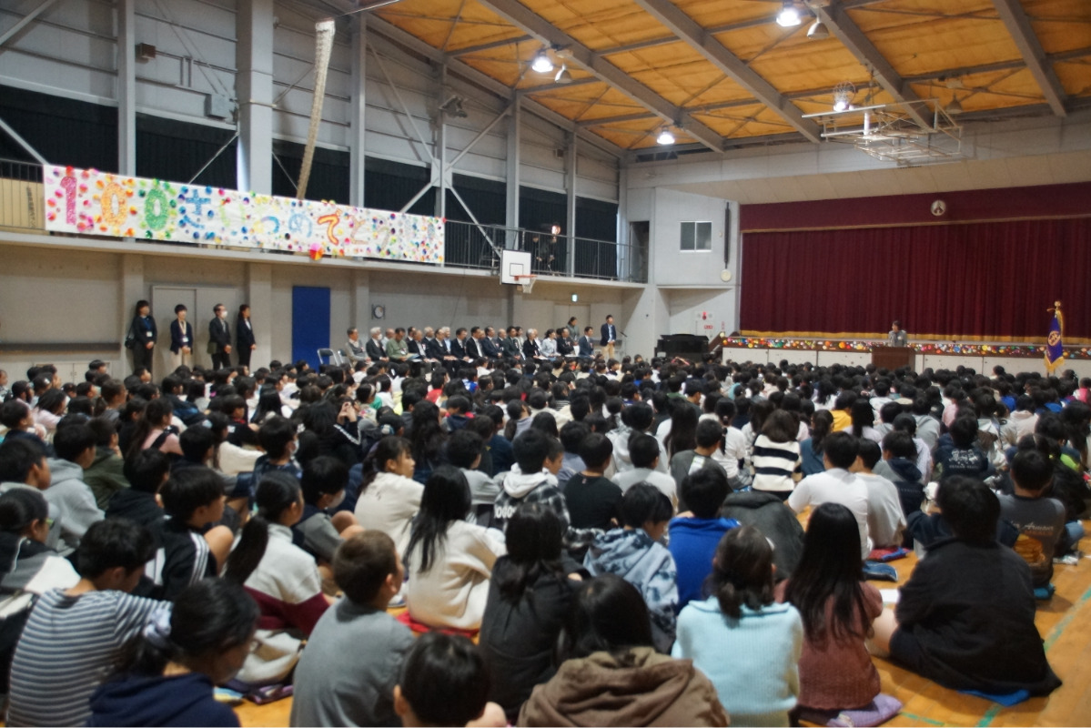 葉山小が創立100周年