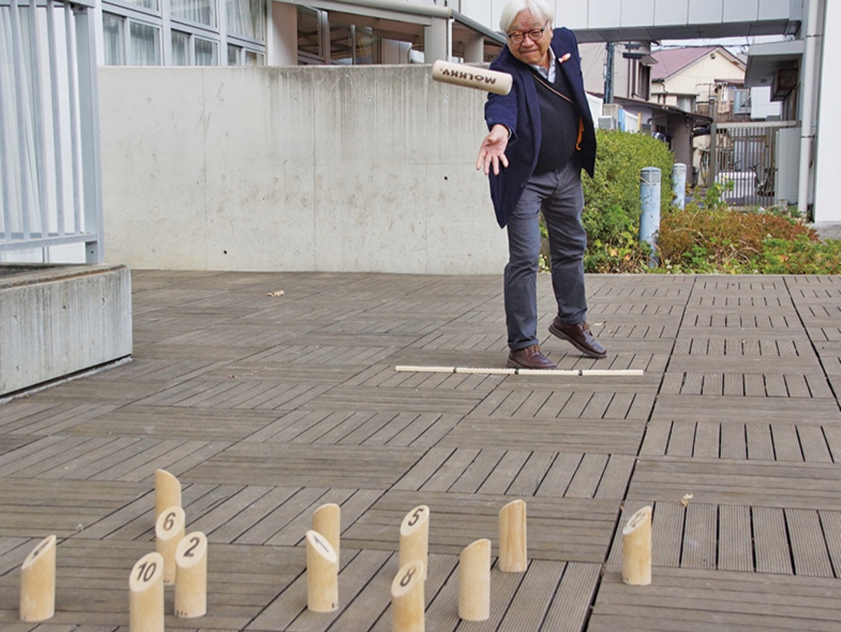 世代超え、モルック交流