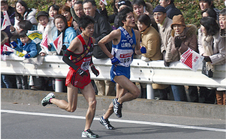 昨年のレース写真提供：藤沢フォトクラブ　中嶋稔さん