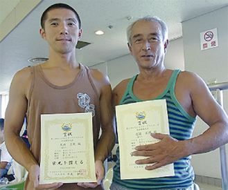 上位入賞の大西選手（左）と近藤選手