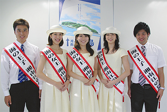 2012湘南江の島海の女王＆海の王子の5人（写真提供・藤沢市観光協会）