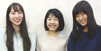 （左から）メイを演じた森田さん、早川監督、珠希役の中川七海さん