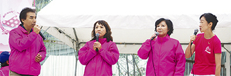 左から谷医師、富田さん、麻倉さん、土井医師