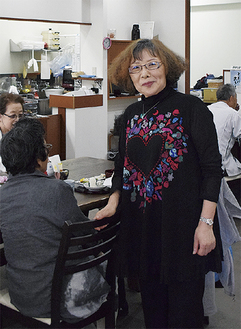 「ヨロシクまるだい」　鷲尾公子さん2014年から藤沢駅北口で、高齢者の相談支援、多世代交流の場である地域ささえあいセンターを運営。名前は、大家さんが経営していた酒屋が由来。