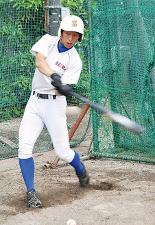 主砲にしてリリーフの小田嶋。春季大会では本塁打２本を放ち、快音を響かせた