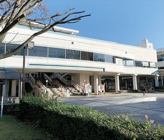 開館から半世紀が経過した藤沢市民会館