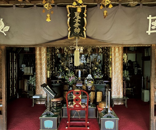 鬼子母神像が眠る本堂