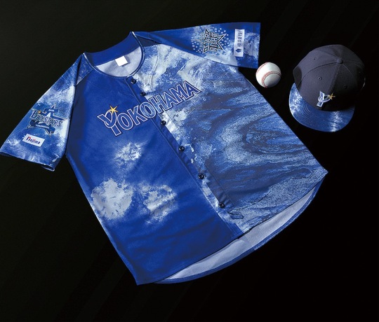 藍染めを採用したユニフォームとキャップ(C)ＹＤＢ