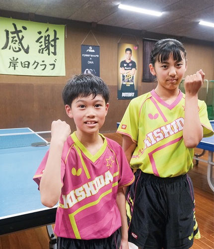 大舞台に向け練習を重ねる三木さん（右）と下田さん