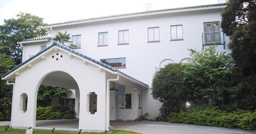 グリーンハウス外観