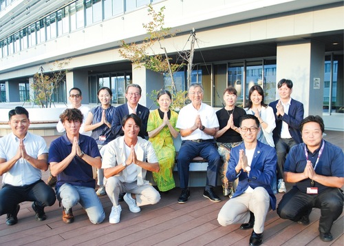 湘南バリ親善協会のメンバーたち