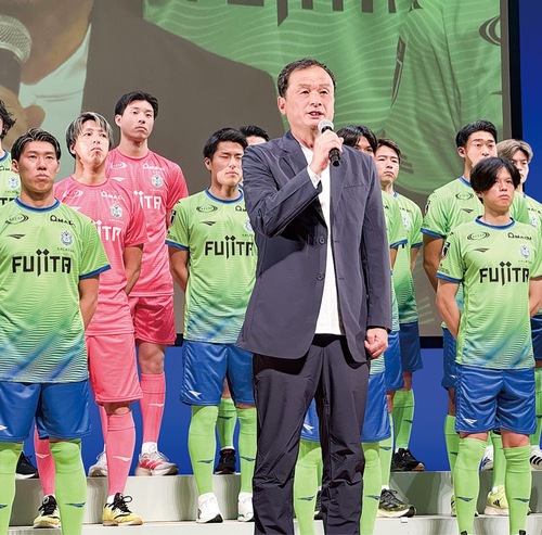 意気込みを語る長澤監督