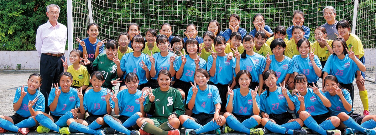 湘洋中 開拓者魂で６年 県内唯一 公立中女子サッカー部 藤沢 タウンニュース