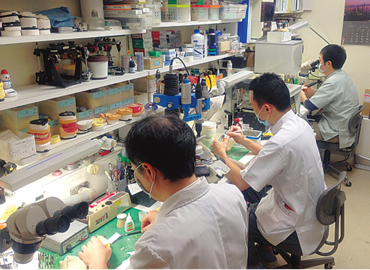 院内併設の技工所