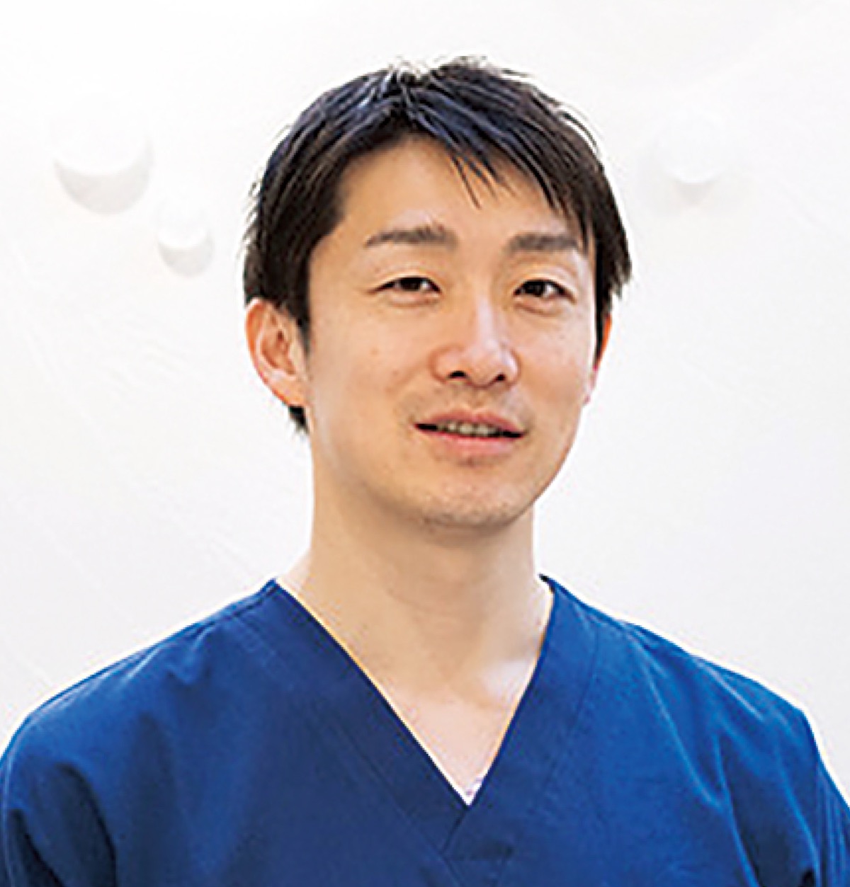 星谷雄太院長（歯学博士）