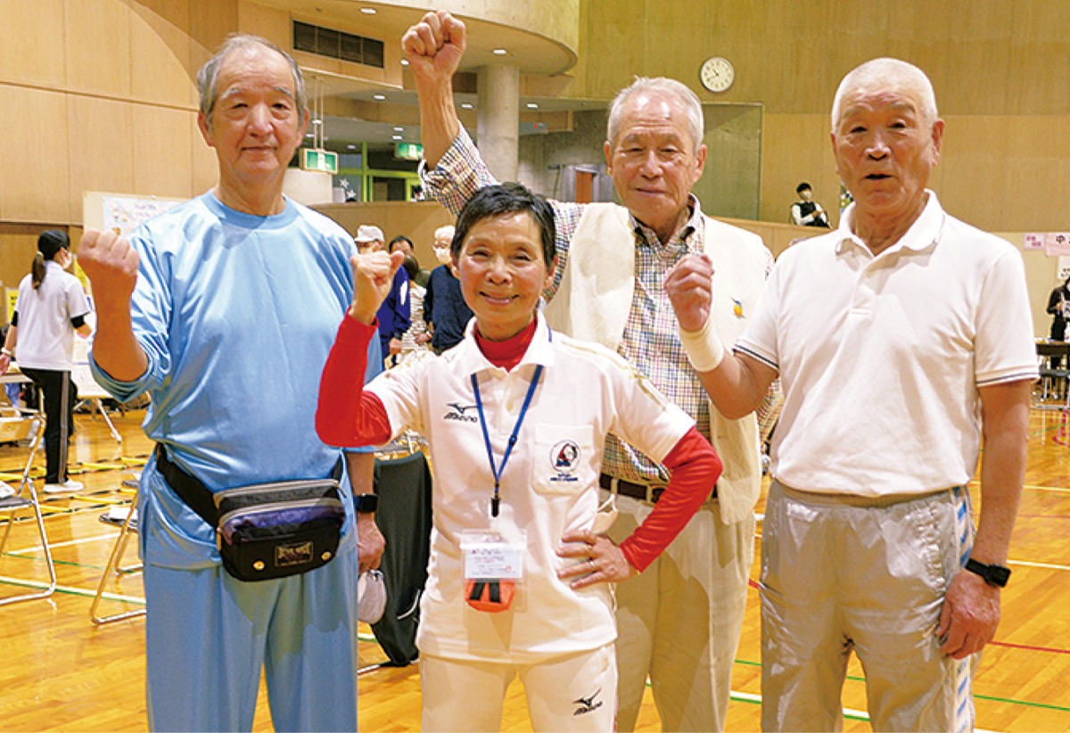 左から前田さん、平綿さん、青木さん、佐竹さん