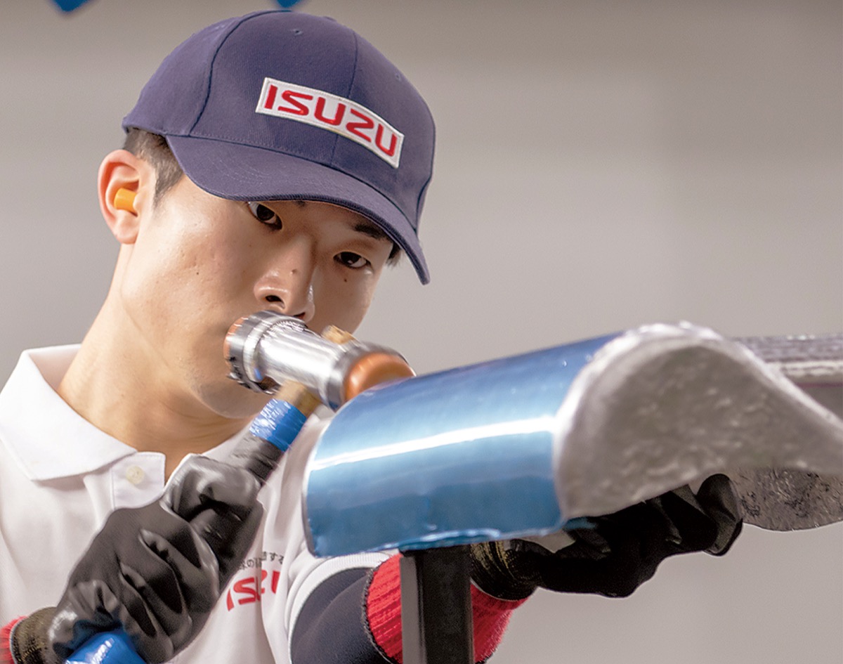 ”いすゞらしさ”で栄冠