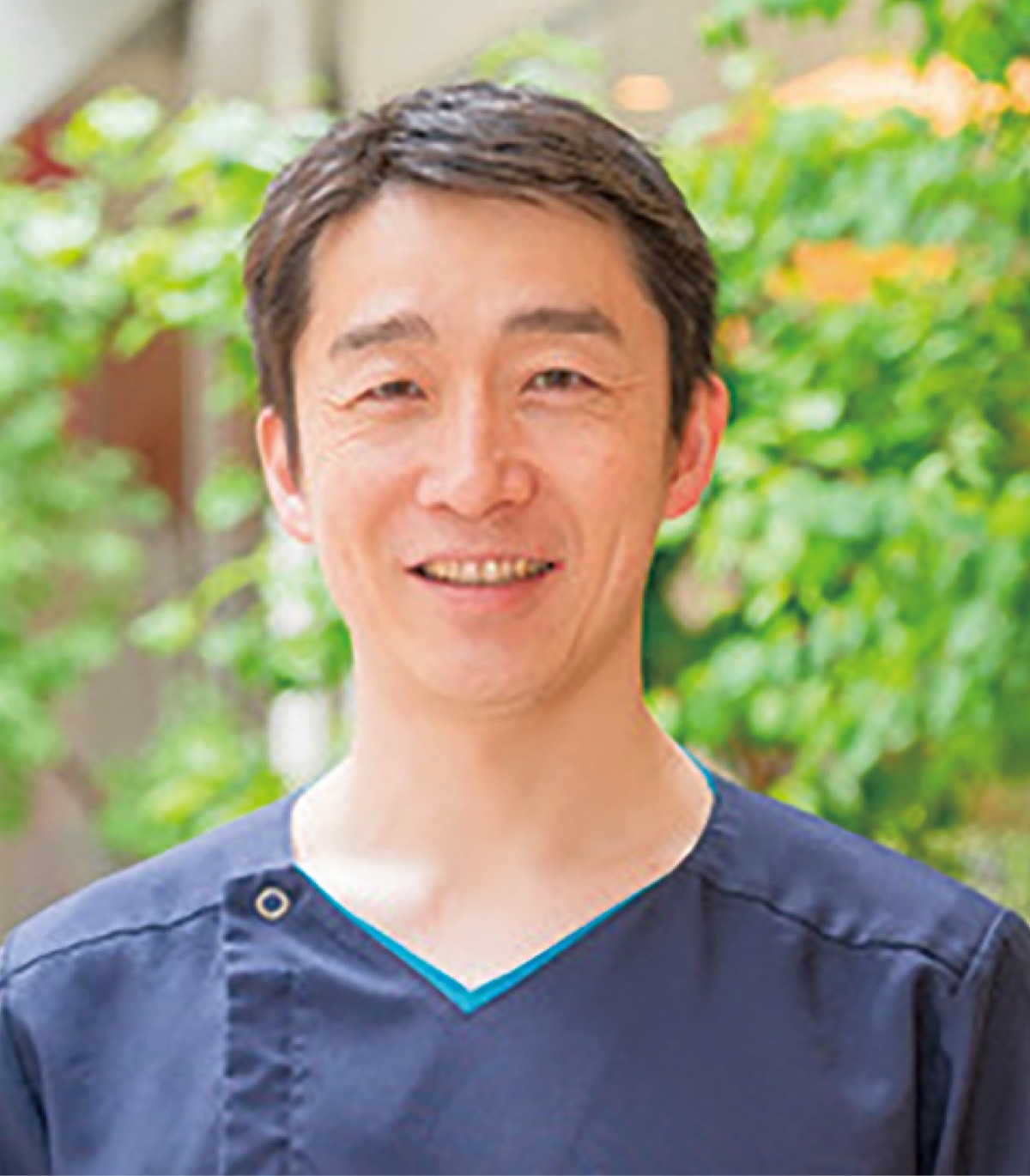 星谷雄太院長（歯学博士）