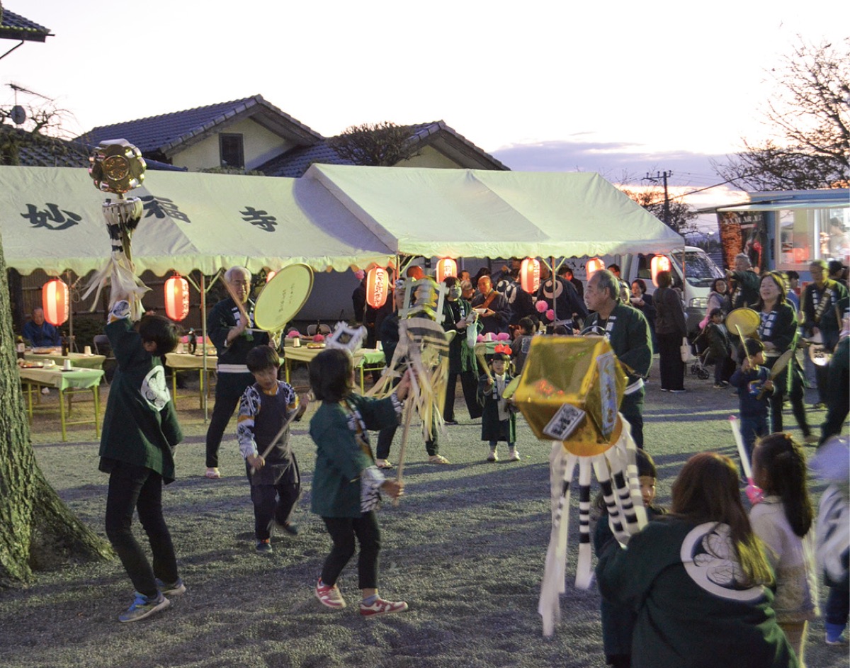 「お会式」楽しんで
