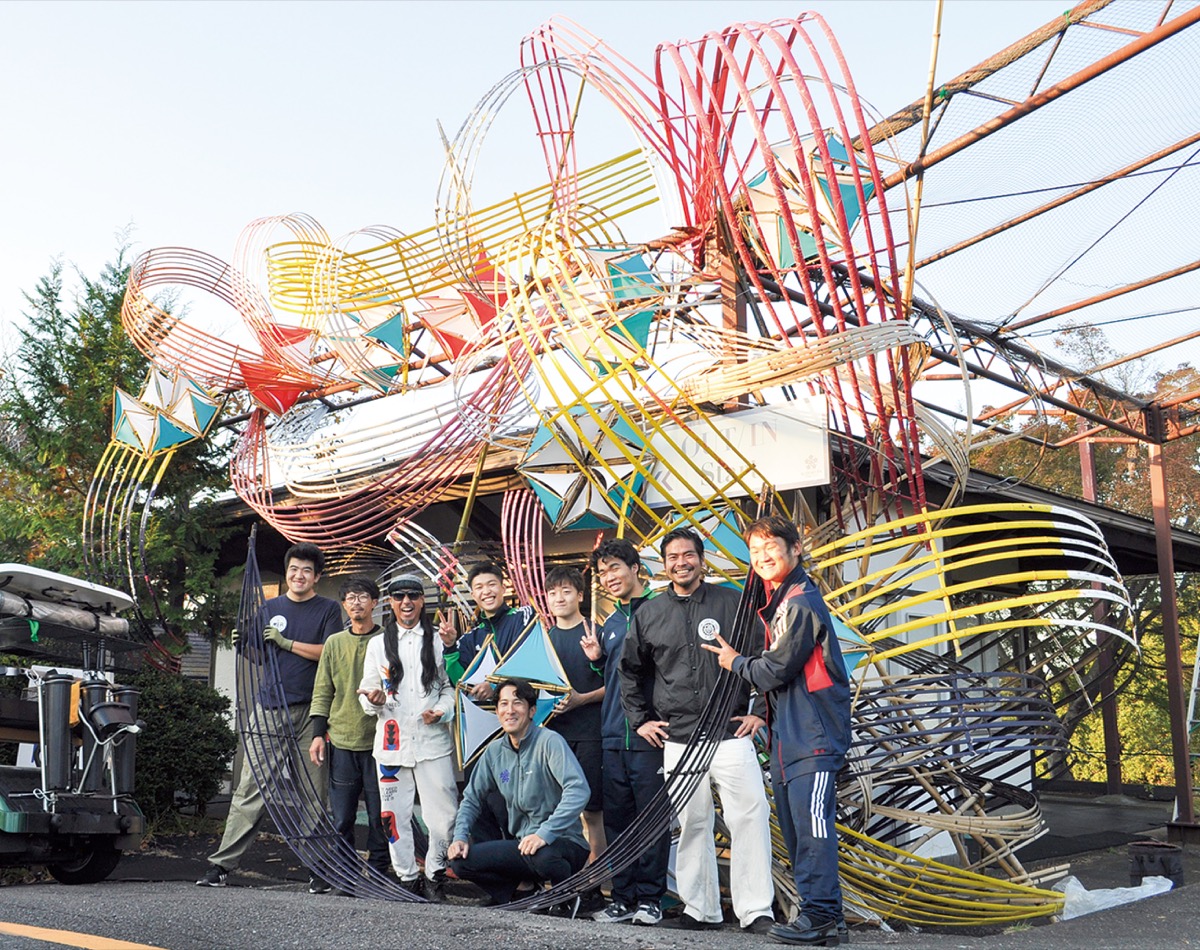 ゴルフ場に竹のゲート