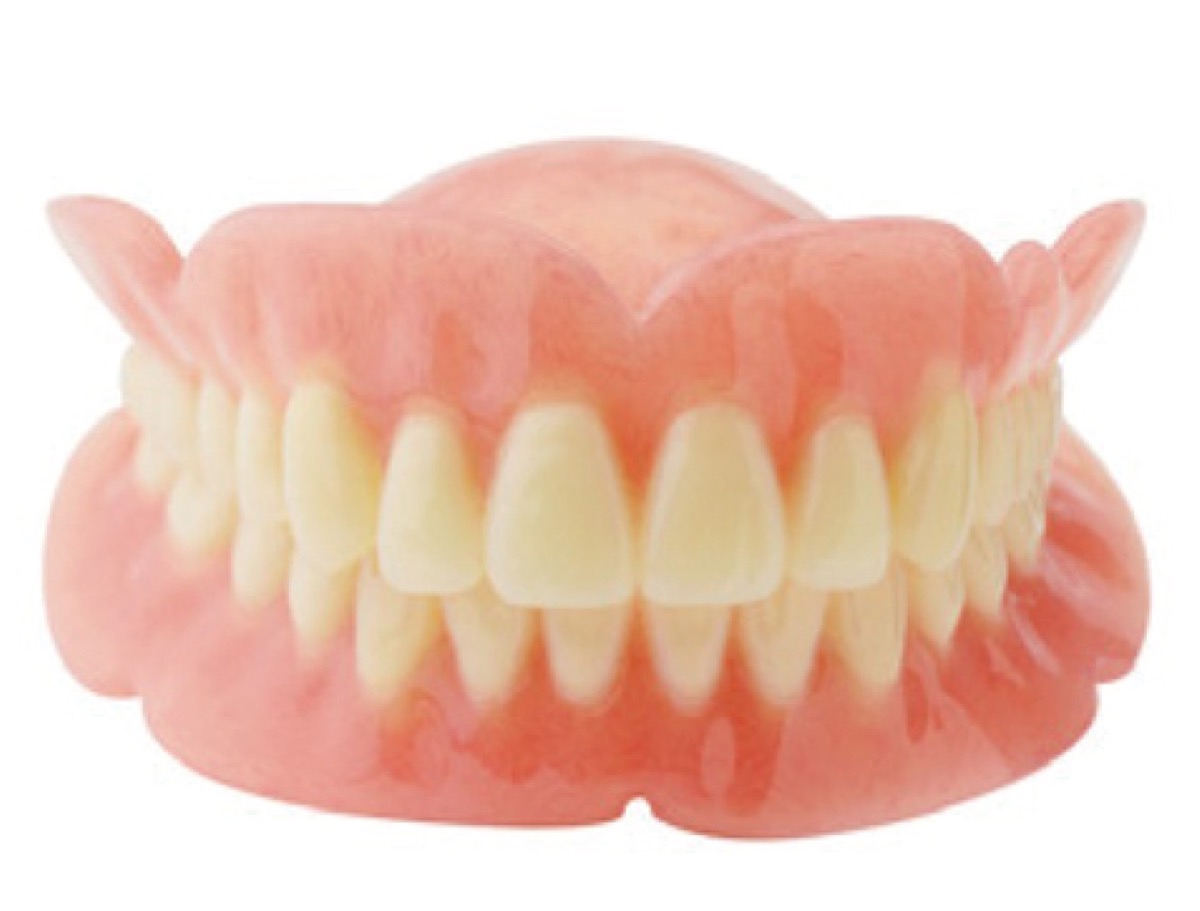 ストレスが少なく、健康寿命を延ばす入れ歯造り