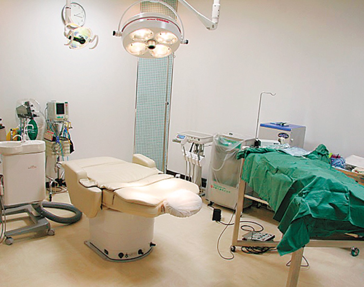 インプラント専用オペ室