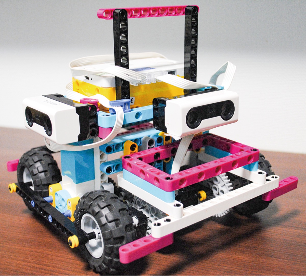 全国を戦った松永さんのオリジナルロボ