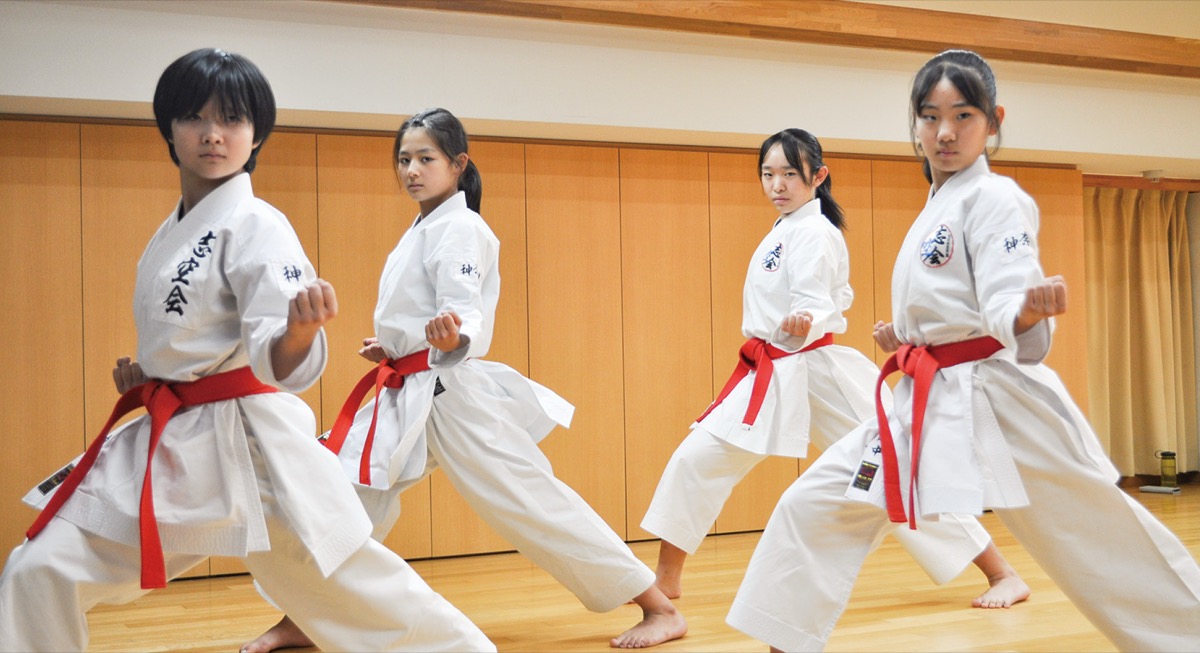 女子団体メンバー