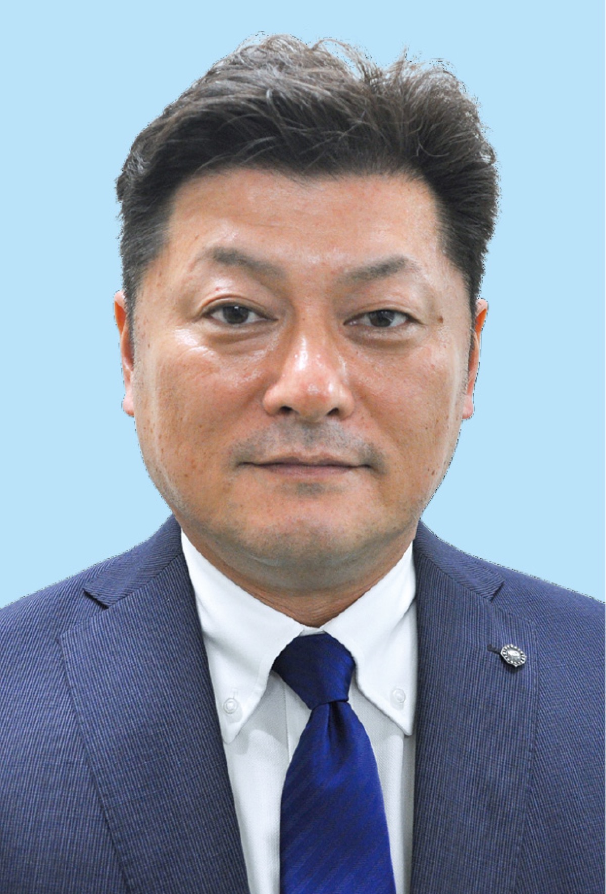 興邊義人氏